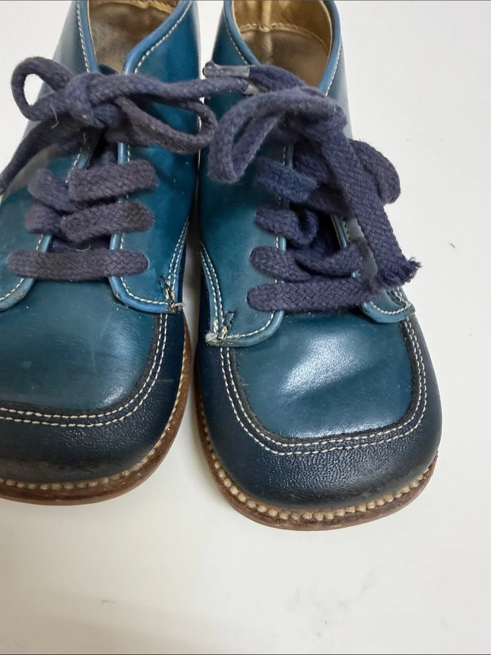 Buster Browns Kids Classic Lace-Up Leather Shoes